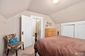 2nd Bedroom