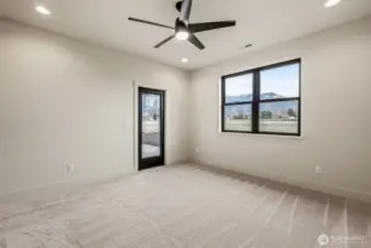 Covered patio access from primary suite