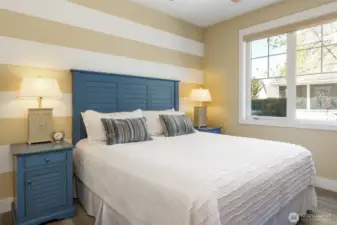 Queen Bed