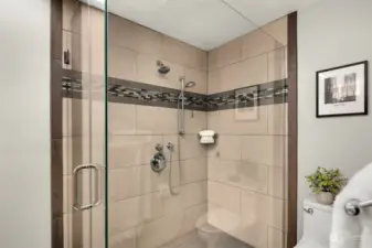Primary suite shower