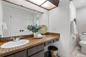 En-Suite bath