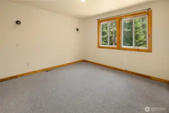 Large upstairs bedroom