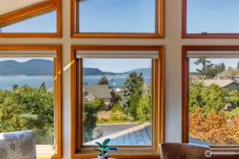 Walls of windows allow you to enjoy the ferry, boat traffic and perhaps even a whale!