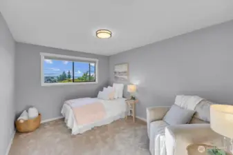 2nd bed on main level