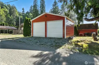 2 car detached garage / shop