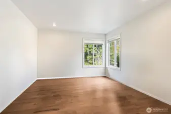 Flex Space - could be bedroom, office, hobby room, etc! *virtually staged*