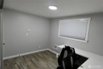 Bedroom 2 (second angle)