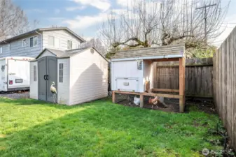 Adorable chicken coop that seller will leave if buyer wants