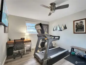 2nd Bedroom or office/workout room