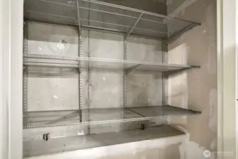 Storage unit 5
