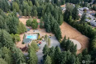 Awesome private Lake Jane community pool w/snack bar, tennis courts, dog park
