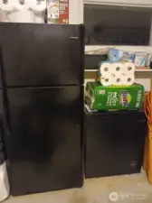 Fridge & freezer in garage