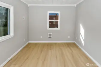 Non staged photo of office/bonus room