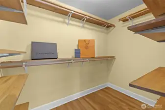 Walk in closet