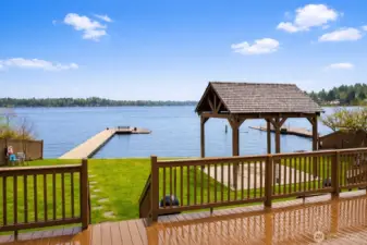 Private Beach Access at 1000 E Lakeshore Dr for residents of The Reserve