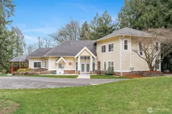 Beautiful 1 Acre Property