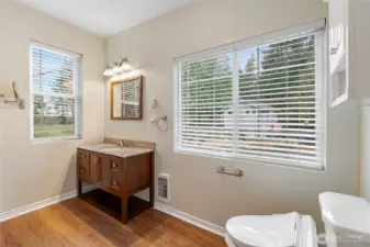Beautifully remodeled 2nd floor Main Bath