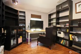 Office space adjacent to the Primary Suite. Built-in shelving.