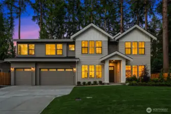 MN Custom Homes announces a transitional design near Robinswood Park