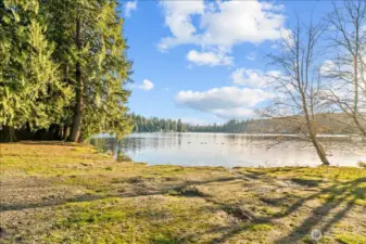 Lake Roesiger public park