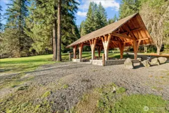 Lake Roesiger public park