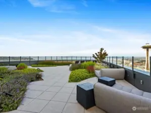 Rooftop deck w/ gas fire pits & lounge chairs to enjoy your surroundings.