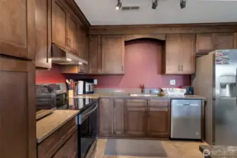 Kitchen photo 2 - open concept
