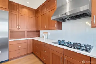 Gas cooktop