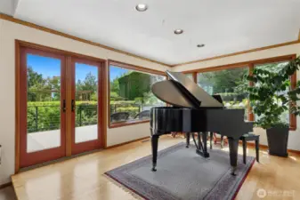 The dining room takes advantage of the view and gardens