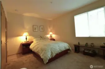 Main bed