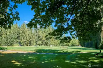 The complex is adjacent to the Bellevue Golf Course, so it's very quiet, especially at night.
