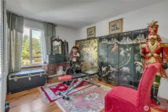 Upstairs bonus room