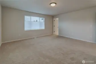 Photos of a previously built Rainier plan. SOme upgrades may appear that are no longer available.