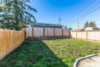 Unit A yard - private!