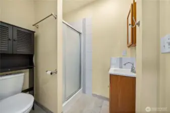 3/4 bathroom in flex room/4th bedroom