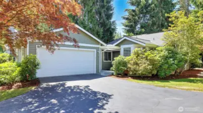 An incredible location with-in Klahanie!  Just across Klahanie Boulevard is the 1st pool and 2 large parks.  The HOA building is also close to the pool. Klahanie has many sports courts, large and small parks, pea patch and miles of trails.