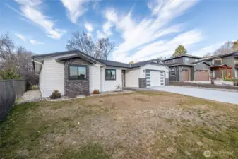 This 3 bed/2 bath is move in ready