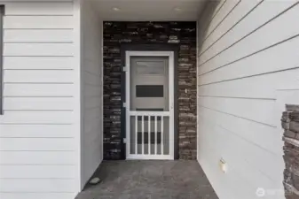 Welcome! Who doesn't love a screen door?