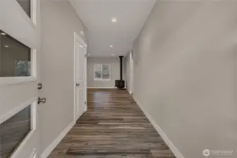 Come in! Home has no carpet and zero steps anywhere!