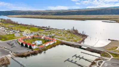 Easy access to the water activities!