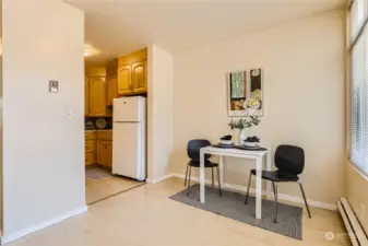 Kitchen area with Breakfast nook