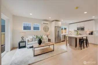 photos of model unit 13544 A - mirror image
