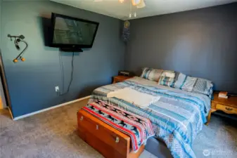 Primary bed