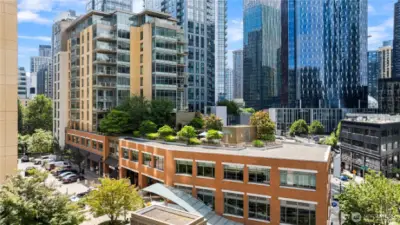 This sought after development features an abundance of amenities, luxuries and conveniences that are unparalleled. And the level of care and upkeep is extraordinary.
