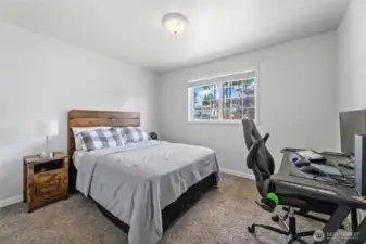 2nd bedroom