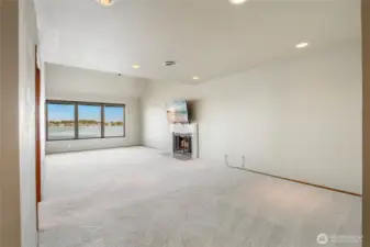 Expansive windows frame stunning views of Moses Lake