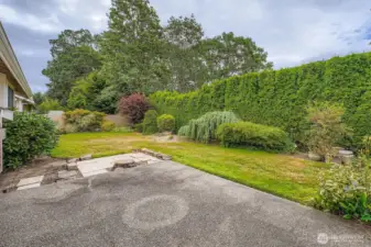 Owner enjoyed lots of potted flowers