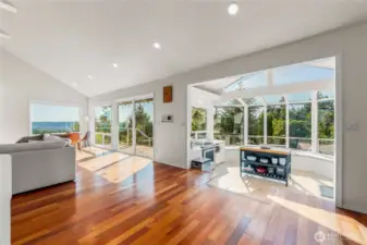 Kitchen entrance, open concept
