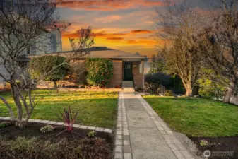 Welcome to this Magnolia Mid-Century gem!