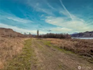 This level buildable lot is ready for your plans!